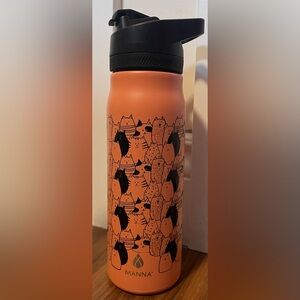 NWT Orange/Peach Cat Patterned Bottle